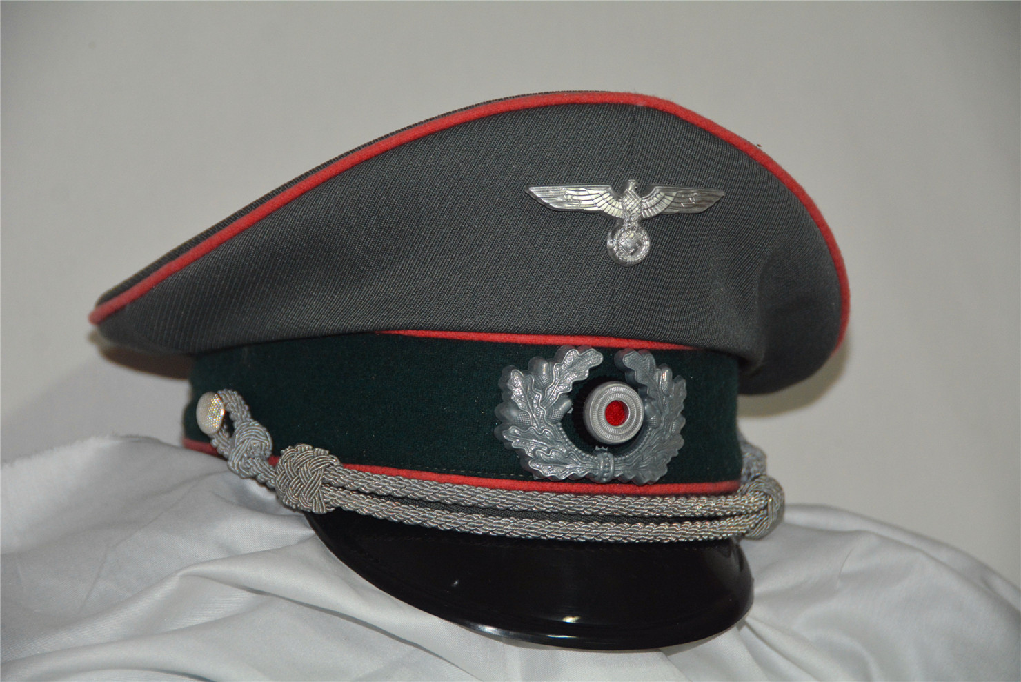 ww2 wh armored soldier, officer, hat suit twisted wool