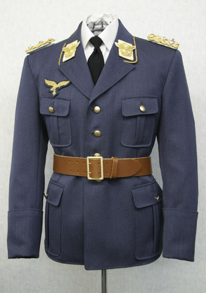 二战德国空军军官军服图片